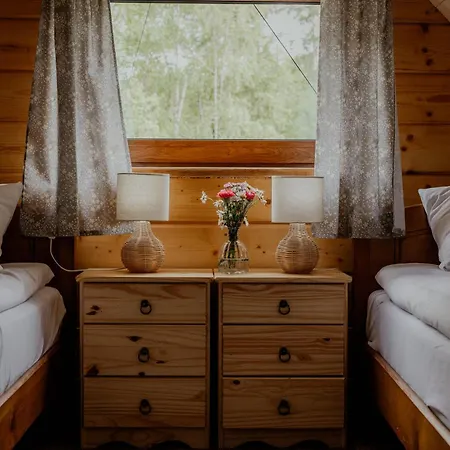 Jelen - Sauna I Jacuzzi منزل للإقامة *