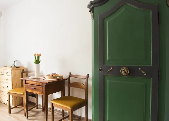 Jelen - Sauna I Jacuzzi * شكلارسكا بوريبا